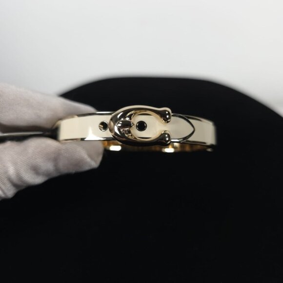 NWT COACH Buckle Bangle Bracelet SIGNATURE C Gold Plated & Chalk Enamel Hinged - Picture 7 of 13